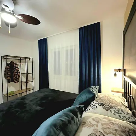 Chester With Heated Pool Holiday home *