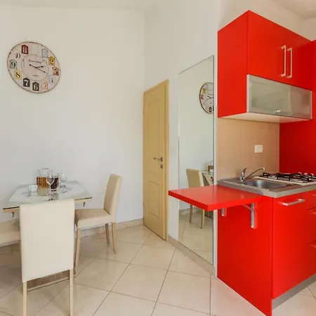 Chester With Heated Pool Holiday home *